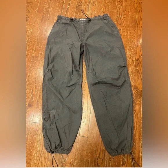 Garage Pantalon Paxton Parachute Pants in Grey - Picture 1 of 4
